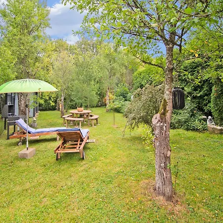 Apartment Charming Near Forests, Cleaning Included *