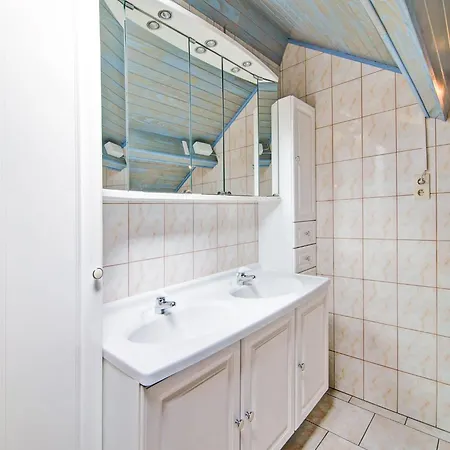 Charming Near Forests, Cleaning Included Apartment Érezée