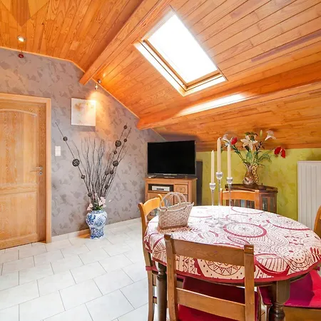 Apartment Charming Near Forests, Cleaning Included